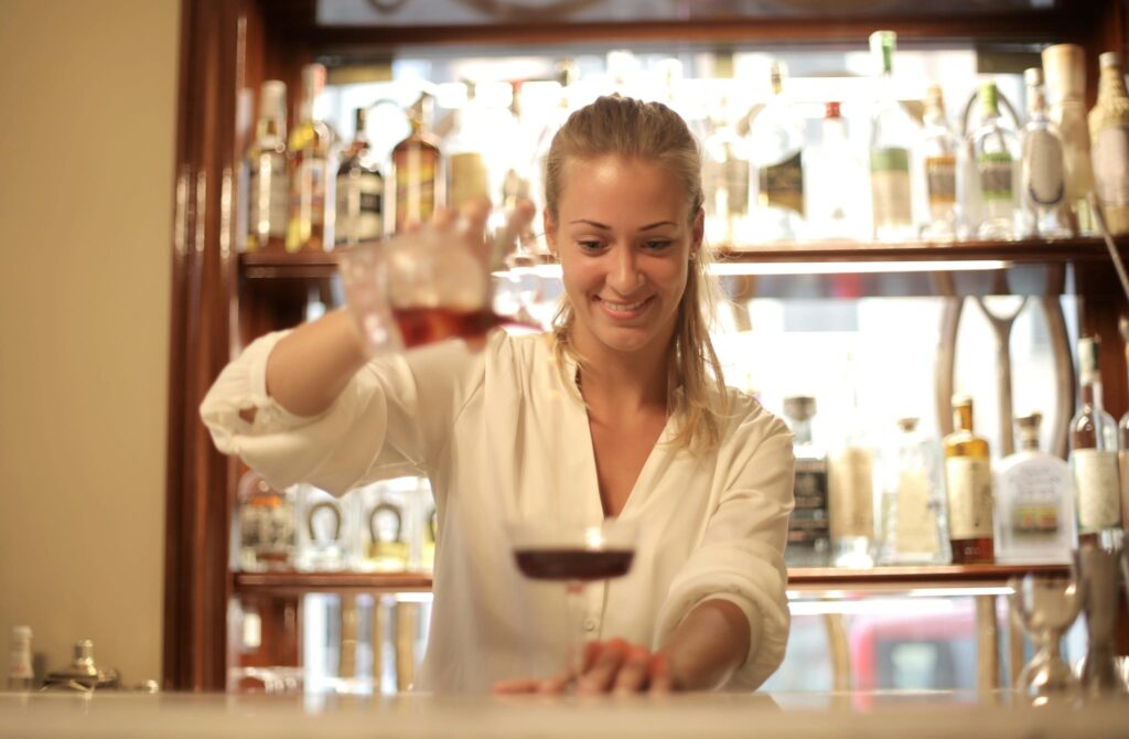 The Art of Measuring in Mixology Techniques for Accurate Pouring and Measuring